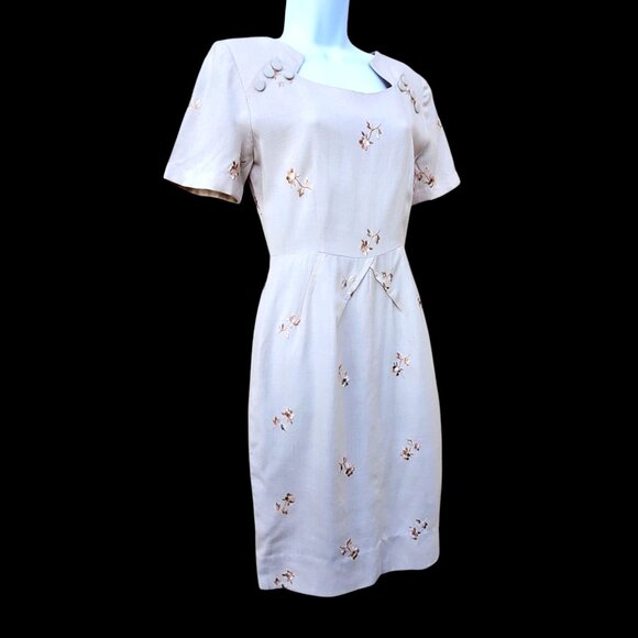 1950s Pin Up Wiggle Dress Size 4 Beige Embroidered Metal Zipper NWOT Deadstock - Picture 2 of 11